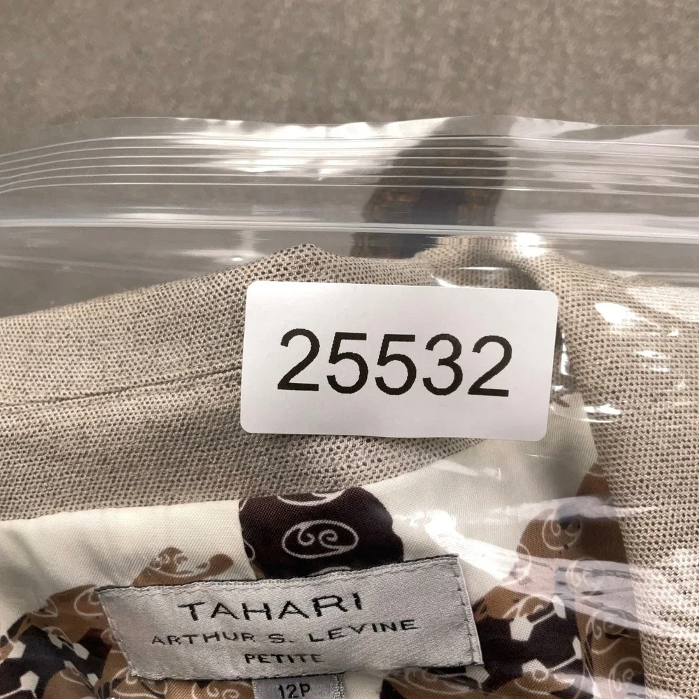 Tahari Arthur S Levine good used